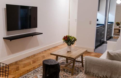 Retiro Apartment | Camassia Beautiful Apartment