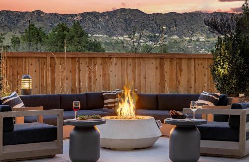 Burbank Hotel | Cambria Hotel Burbank Airport