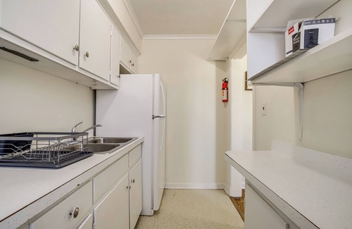 Cambridge Apartment | Cambridge Apt in Walkable Neighborhood