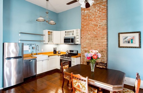 Faubourg Delassize Apartment | Camelback Guest House