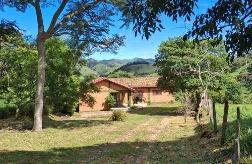 Passa Quatro House | Caminho da Toca