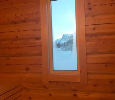 Sunndal Cabin | Camp Dronningkrona