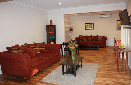 Camp Hill Cottage | Camp Hill Cottage - Private Family/Pet Friendly