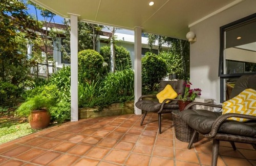 Campbells Bay House | Campbell's Bay Retreat - ground floor apartment