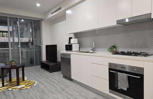 Camperdown Apartment | Camperdown one 05 Close to bus stop and SYD CBD