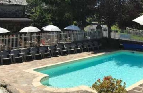 Banes House | Camping 3 étoiles - Piscine - eeeegf