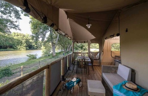 Montpon-Menesterol House | Camping 3 étoiles - Piscine - ccba0bh