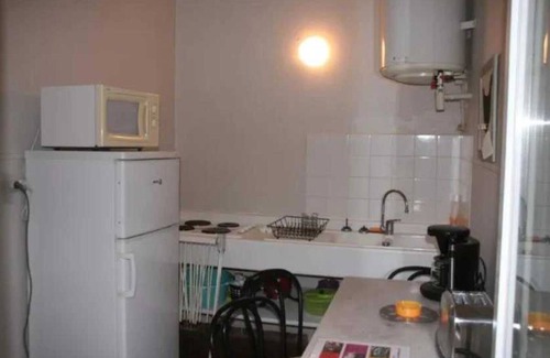 Puy-l'Eveque House | Camping 3 étoiles - Piscine - ccbahda