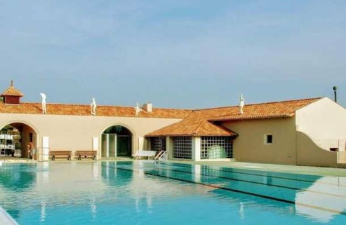 Verteillac House | Camping 3 étoiles - Piscine - eeefai