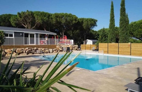 Bizanet House | Camping 3 étoiles - Piscine - ccbahee