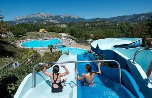 Recoubeau-Jansac House | Camping 4 étoiles - Parc aquatique - eebbac