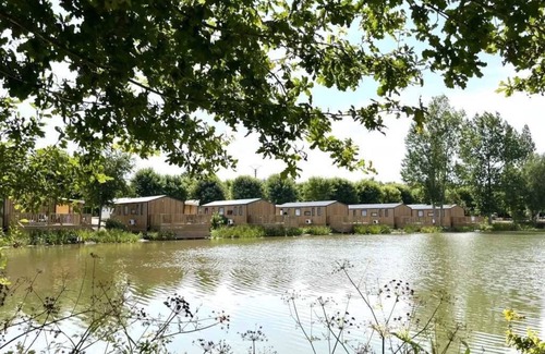 Aubigny-les-Clouzeaux House | Camping 4 étoiles - Parc aquatique - ef0ac0