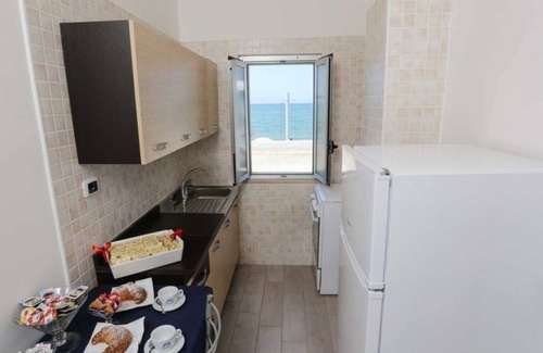 Magazzeno RV Rental | Camping B&B Lido di Salerno