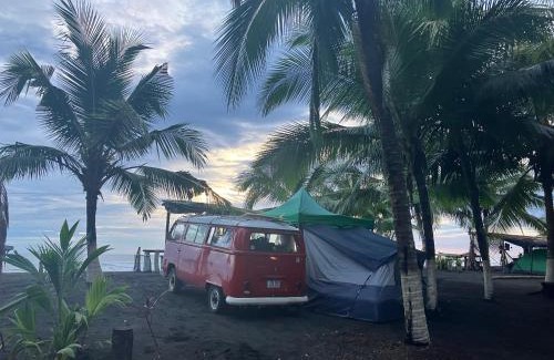 Cahuita Other | Camping Babsita-TIPI und Hütten und Stellplätze für Zelt und Camper direkt am Meer und See