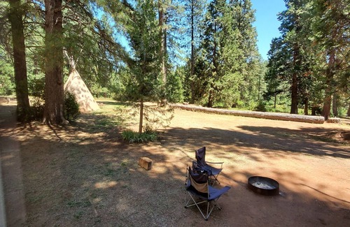 Shingletown RV Rental | Camping Cabin C at Bigfoot Lodging Mt. Lassen