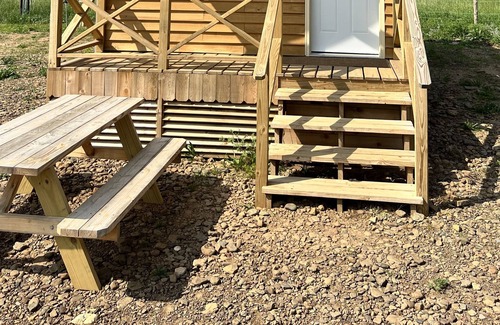 Elkins Cabin | Camping cabin with direct Mill Creek trail access!