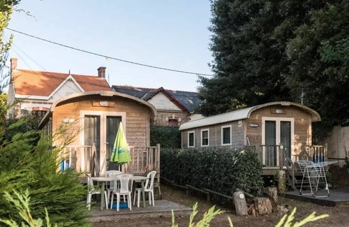 Saint-Michel-Chef-Chef House | Camping du Bord de Mer * - Mobil home Eco 2 bedrooms + terrace - economical 3 people