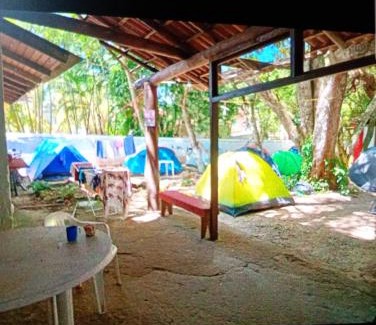 Santinho Hotel | Camping e hospedaria Casarão