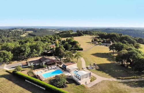 Rouffignac-Saint-Cernin-de-Reilhac House | Camping La Nouvelle Croze* - Mobile Home Superior 3 Rooms 4/6 People