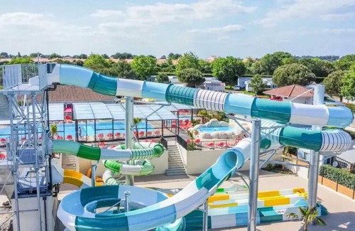 Tharon-Plage House | Camping - Parc aquatique - ccageih
