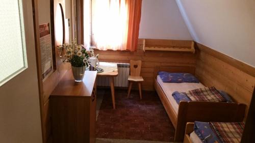 Zakopane House | Camping Harenda Pokoje Gościnne i Domki