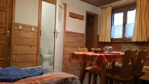 Zakopane House | Camping Harenda Pokoje Gościnne i Domki