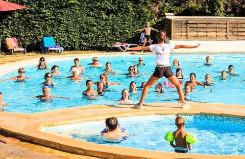 Castelnau-de-Montmiral House | Camping Le Chêne Vert* - Classic XL mobile home 3 rooms 4 people