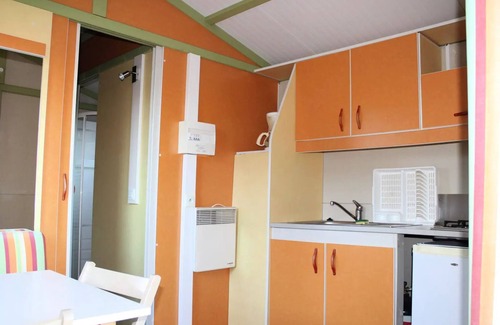 Miribel-les-Echelles Ski Chalet | Camping Le Balcon de Chartreuse* - Chalet Anémone 2 People
