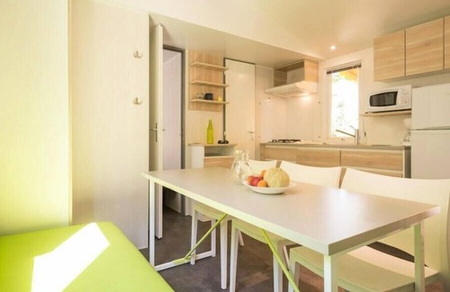 Orpierre House | Camping les Princes d'Orange* - Cottage Espace Classic 4 rooms for 6 people Air-conditioned Mountain view