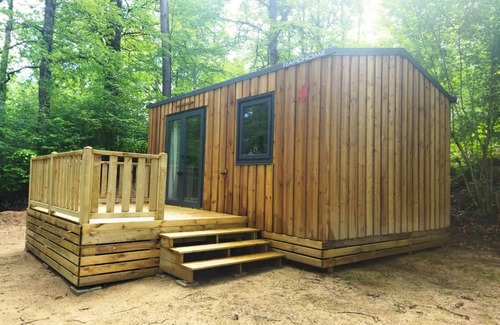 Saint-Gerons House | Camping Les Rives du lac Cantalès * - Cabin (without toilets) TITHOME 4 people