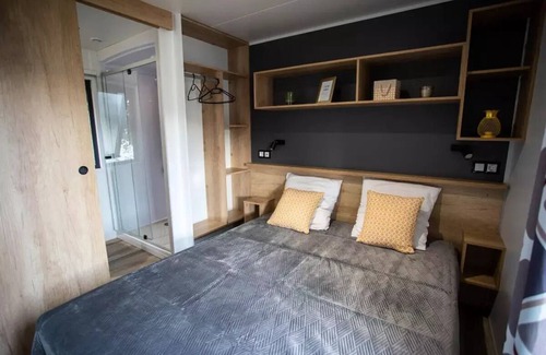 La Plaine-sur-Mer House | Camping maeva Club Les Vallons de l'Océan * - Mobile home Premium 2 Rooms 2 People Air-conditioned + TV