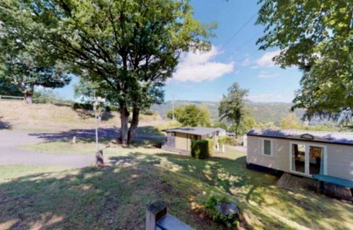 Vic-sur-Cere House | Camping - Piscine - ccbbda0