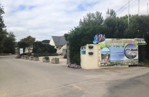 Plonevez-Porzay House | Camping Plage de Treguer* - 4-room mobile home for 6/8 people