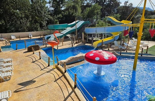 La Crau House | Camping Vert Gapeau * - Mobil BAMBOU climatisé 2 SDB 2 chambres (33m²) 6 personnes
