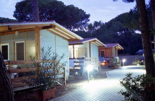 Marina di Grosseto RV Rental | Camping Village Il Sole