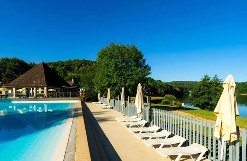Saint-Amans-des-Cots House | Campsite Domaine des Tours* - Mobile home Comfort 4 rooms 6 people