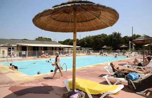 Boisseron House | Campsite Domaine de Gajan * - Mobile home Comfort TWIN 19m2 (1 bedroom) with terrace 12m2- TV INCLUSE + CLIMATEIZATION 2 persons