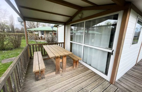 Vaivre-et-Montoille House | Campsite Seasonova Vesoul * - HLL 1 PMR ROOM - 3 people 3 people