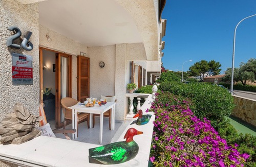 Es Pelats House | CAN NOGUERAS - Cosy apartment in residential complex with shared pool near the beach. Free