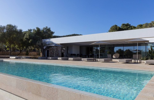 Santa Eulalia del Rio Villa | Can Rafalet - Modern style&brand new villa with pool, garden and BBQ