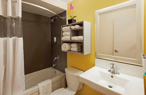 Etobicoke Hotel | Canadas Best Value Inn Toronto