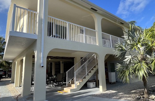 Eden Pines House | Canal Front Home in Big Pine Key