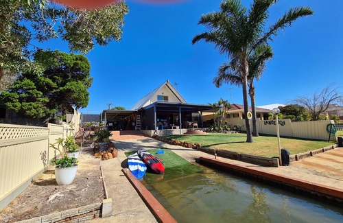 South Yunderup House | Canal home, Landing 21 is in South Yunderup part of the Mandurah Peel region.