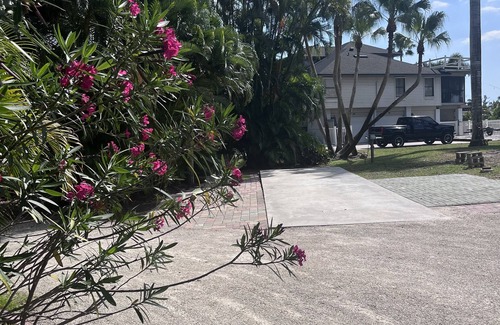 Biggar RV Rental | Canal Kayaking RV pad with 30 or 50 amp hookups for YOUR RV. Close to beach