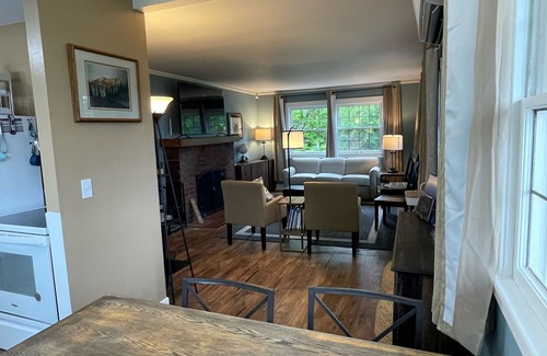 Union House | Canal View Cottage 2BR 1BA, Views of Hood Canal & Olympic Mountains