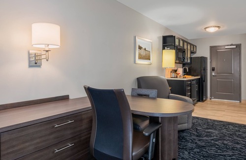 Cookeville Hotel | Candlewood Suites Cookeville by IHG