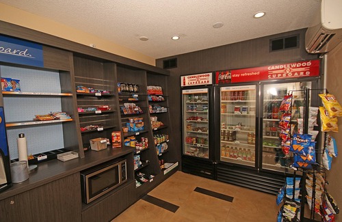 Central Newport News Hotel | Candlewood Suites Newport News/Yorktown by IHG