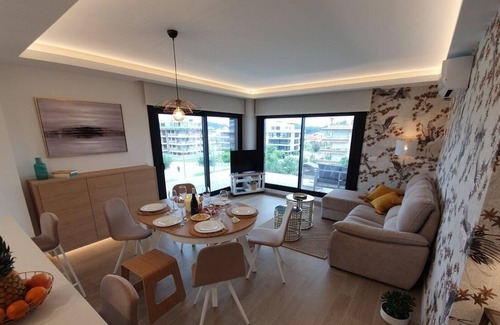 Portonovo Condo | Canelas Luxury