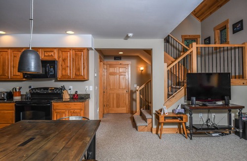 McHenry House | Canopy Escape | Quiet Location Near Wisp Resort!