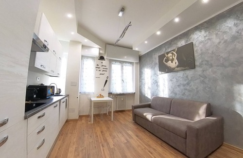 Turro Apartment | Canova Accogliente Casa Vacanze - Affari